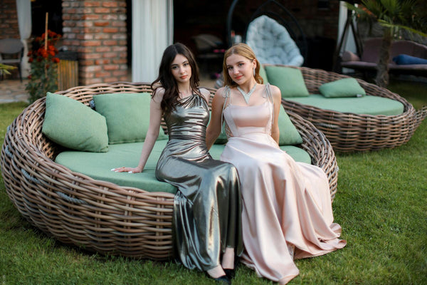 UPGRADE YOUR OUTDOOR LIVING EXPERIENCES WITH HEATED ADIRONDACK CHAIRS FROM WRMTH