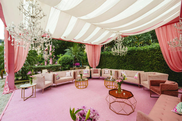 Solid Wood Outdoor Furniture: 8 Best Sets, Chairs & Tables